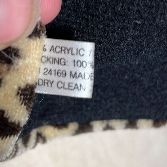 Animal Print Scarf - Picture 3 of 4